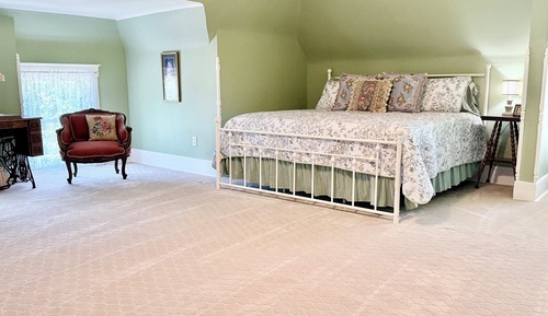 Grand Room, 1 King Bed