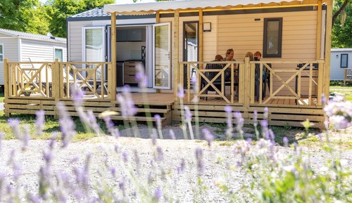 Mobile Home (Magnolia)