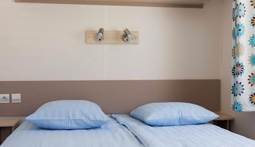 Mobile Home (Acacia)