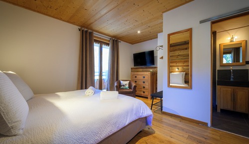 Superior Double Room, Balcony, Mountain View