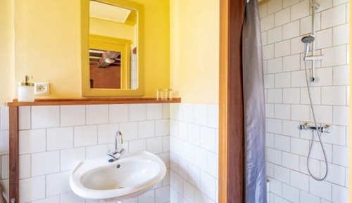 Comfort Room, Mountain View