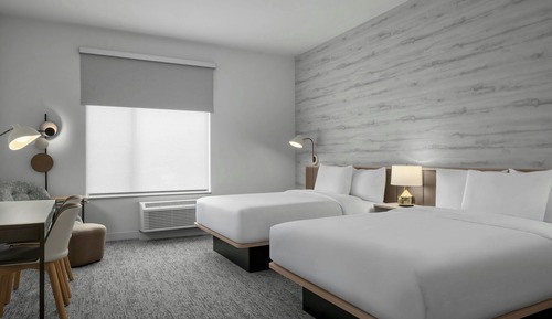 Studio, 2 Queen Beds