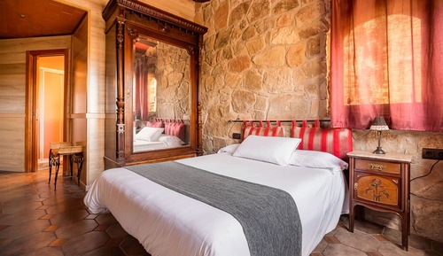 Standard Double Room, Garden View