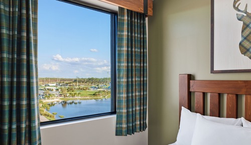 Premium Suite (Great Wolf Geyser)