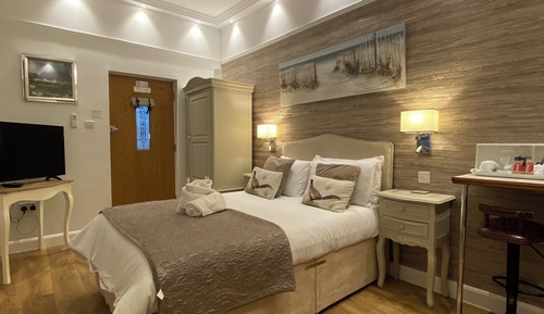 Deluxe Double Room, Courtyard View