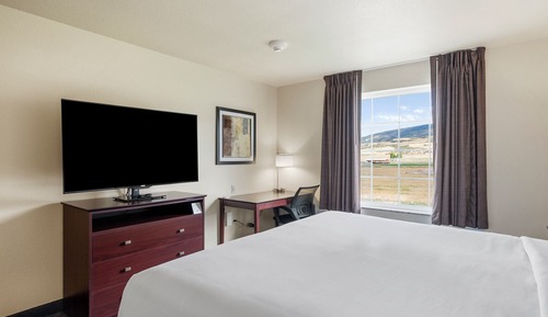 Room, 1 King Bed, Non Smoking (Guestroom, Audible/Visual alert)