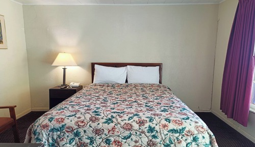 Room, 1 Queen Bed, Smoking