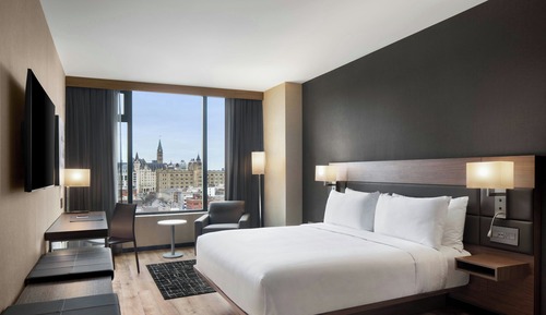 Standard Room, 1 King Bed
