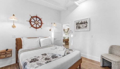 Deluxe Single Room