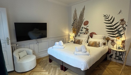 Standard Double Room, Garden View