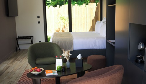 Deluxe Double Room, Garden View