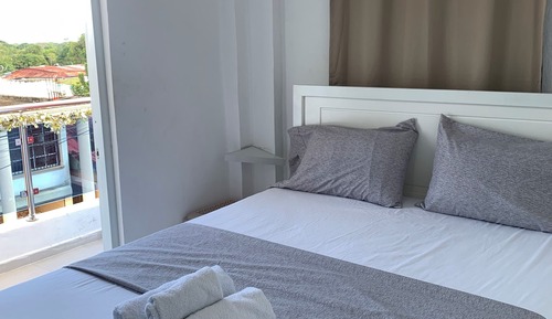 Comfort Suite, Smoking, City View