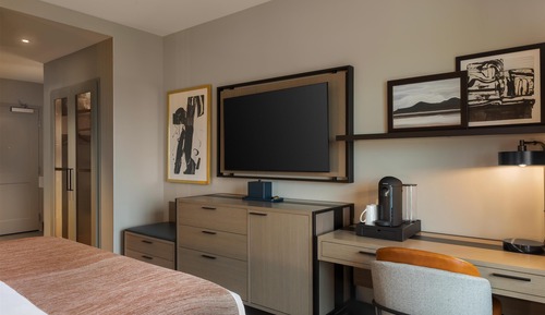 Standard Room, 1 King Bed, Balcony
