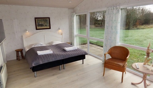 Classic Tree House, Lake View