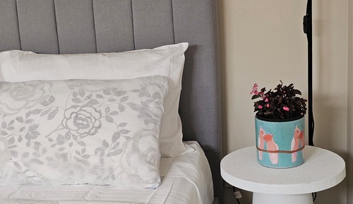 Comfort Room, 1 Queen Bed