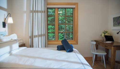 Wild Strawberry Room