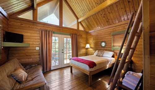 HideAway Cabin, Kitchenette [ADA]