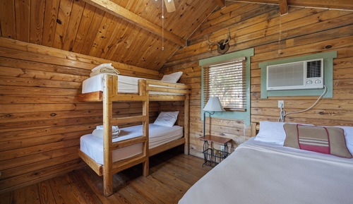Basic Cabin [11-13,21,22,28] Multiple Beds, Share Bathhouse