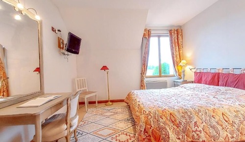 Classic Double Room, Garden View