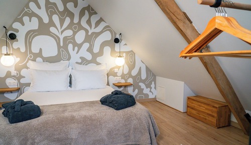 Deluxe Apartment, Courtyard View