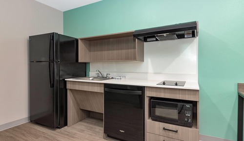 Room, 2 Queen Beds, Mobility Accessible, Non Smoking (Bathtub w/Grab Bars)