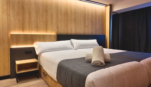 Deluxe Double Room, City View