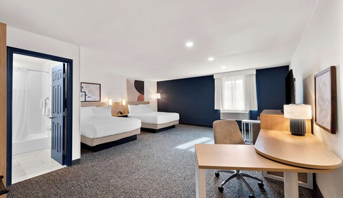 Room, 2 Queen beds with Sofa Bed