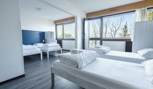 Economy Quadruple Room, Lake View