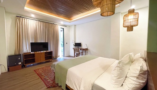 Deluxe Room, 1 King Bed