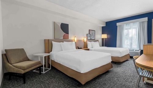 Comfort Room, 2 Queen Beds, Bathtub (Mobililty)