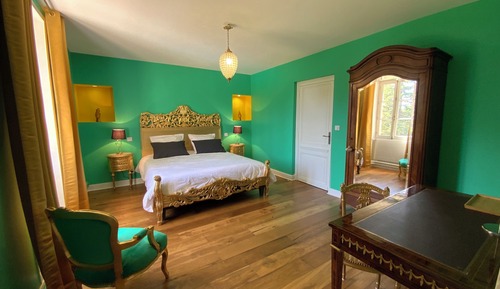 Deluxe Room, Pool View