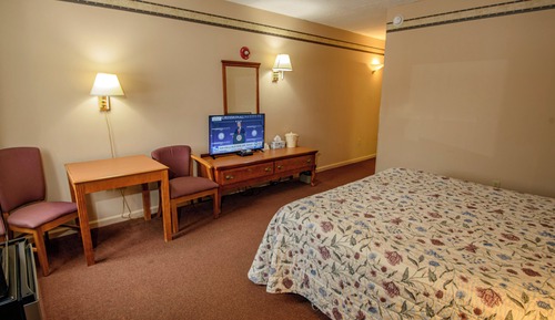 Deluxe Single Room, Smoking, Mountain View