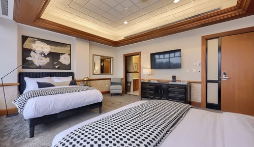 Luxury Double Room, 2 Queen Beds, Refrigerator, City View