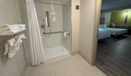 Suite, 2 Queen Beds, Mobility Accessible, Non Smoking