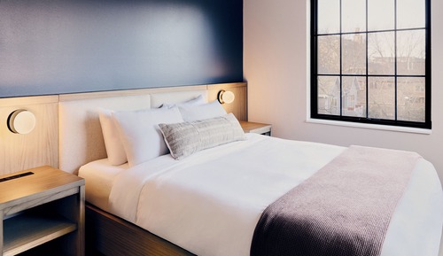 One Bedroom Suite with Office