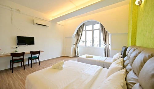 Deluxe Triple Room