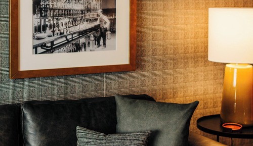 Suite, 1 King Bed (Distillers Den Suite)