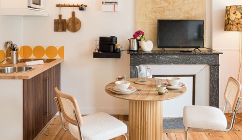 Comfort Studio, 1 Queen Bed, Kitchen, City View