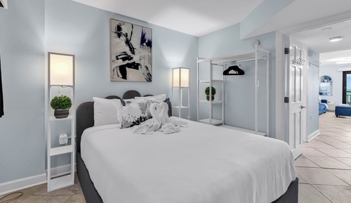 Signature Condo, 1 Bedroom, Balcony, Ocean View