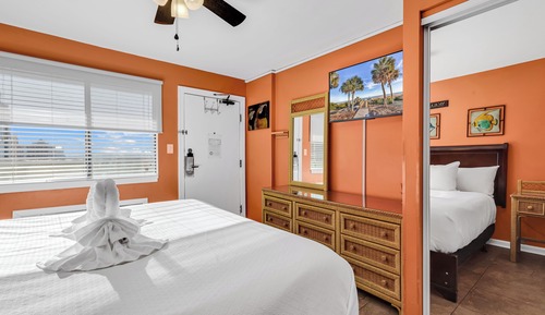 Standard Condo, Non Smoking, Partial Ocean View