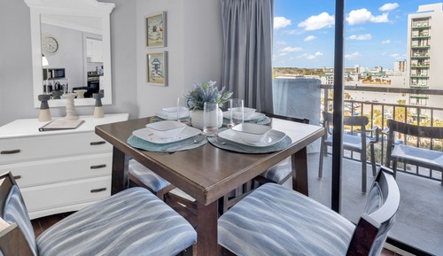 Executive Studio, 1 King Bed with Sofa bed, Hot Tub, Partial Ocean View