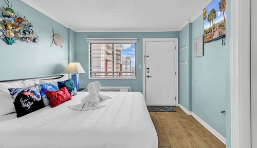 Premium Condo, Beach View
