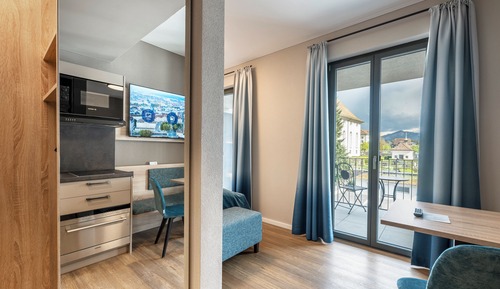 Standard Double or Twin Room, Kitchen, Courtyard View