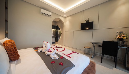 Deluxe Suite, Balcony, Mountain View