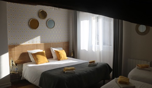 Family Quadruple Room, Pool View