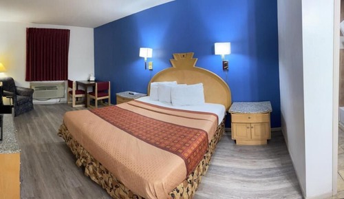 Standard Single Room, 1 Queen Bed, Non Smoking