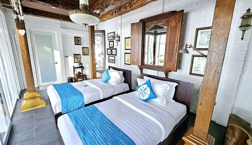 Grand Villa