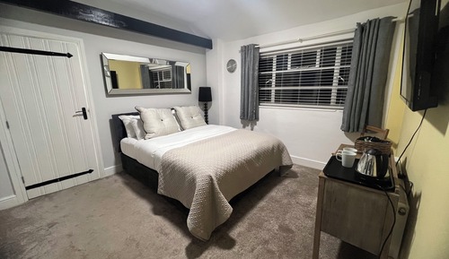 Classic Double Room, Garden View