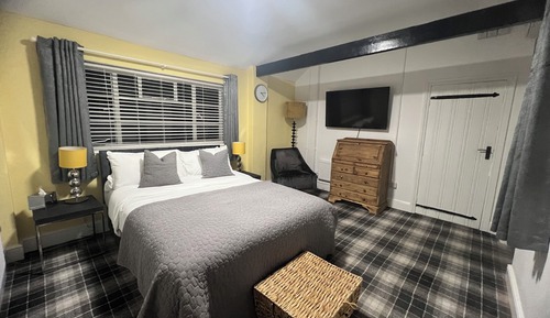 Design Room, Garden View