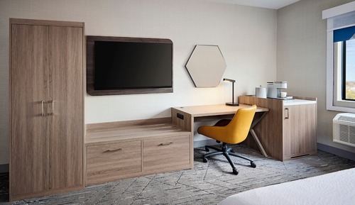 Standard Room, 1 King Bed, Accessible (Mobility, Accessible Tub)